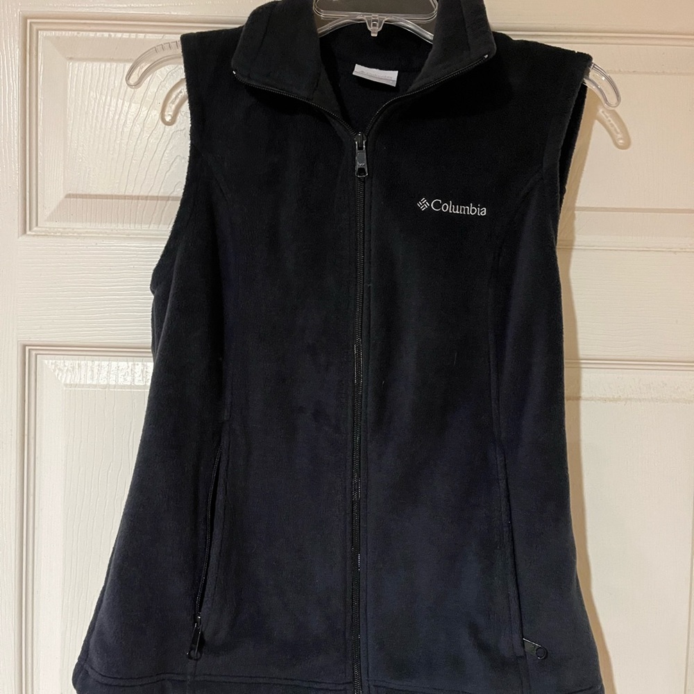 Columbia black fleece vest